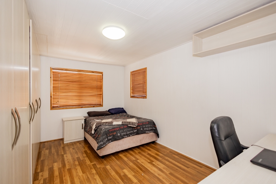 5 Bedroom Property for Sale in Ruyterwacht Western Cape